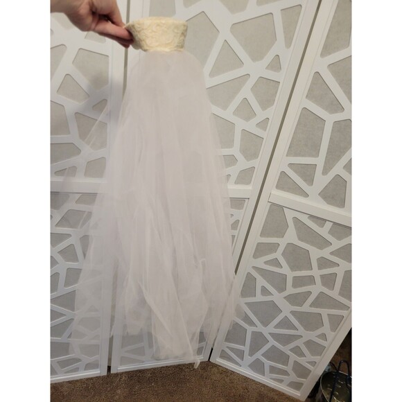 Vintage Wedding Veil Women OS Ivory Hair Comb Attached 3 Layer 1970's - Picture 4 of 4